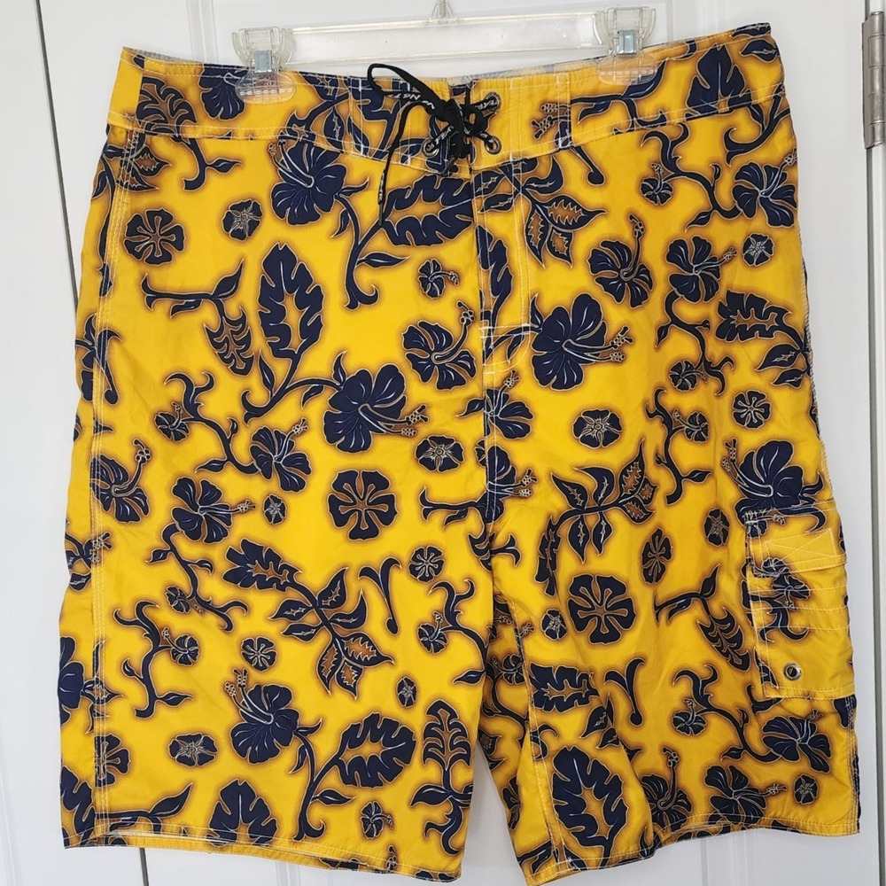 No Fear Yellow Floral Swim Trunks Board Shorts Men's Size 38